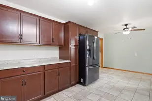 932 Sunset Ave, Waynesboro, PA 17268 - Photo 14