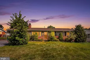 926 Park St, Waynesboro, PA 17268 - Photo 1