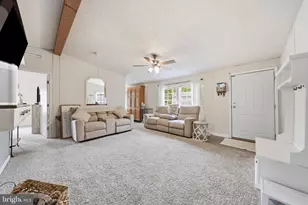 10655 Bailey Springs Ln, Waynesboro, PA 17268 - Photo 4
