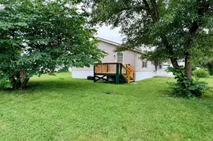 28 Maizefield Dr, Shippensburg, PA 17257 - Photo 2