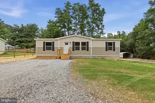 109 W Main St, Fayetteville, PA 17222 - Photo 2
