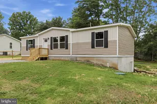 109 W Main St, Fayetteville, PA 17222 - Photo 4