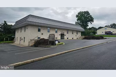 1981 Market Square Boulevard #1B, Waynesboro, PA 17268 - Photo 2