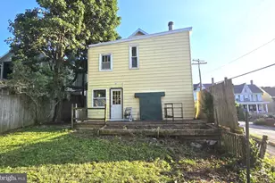 29 E 2nd St, Waynesboro, PA 17268 - Photo 46