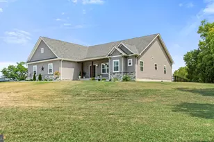 8638 Regal Dr, Mercersburg, PA 17236 - Photo 2