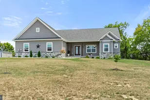 8638 Regal Dr, Mercersburg, PA 17236 - Photo 1