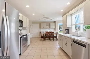 254 Phoenix Dr, Chambersburg, PA 17201 - Photo 14