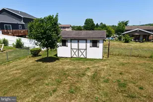 3995 Ricklyn Dr, Chambersburg, PA 17202 - Photo 8