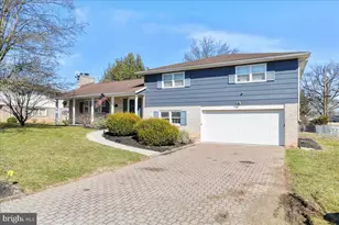 173 Colonial Dr, Chambersburg, PA 17202 - Photo 1