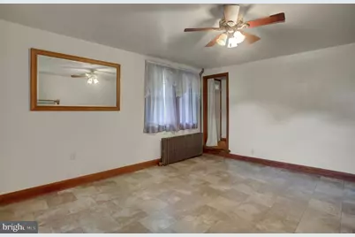 343 W Queen Street, Chambersburg, PA 17201 - Photo 4