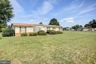 5 Creek Stone Dr, Mont Alto, PA 17237 - Photo 2