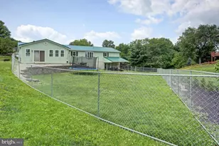 10 Surrey Ct, Chambersburg, PA 17201 - Photo 6