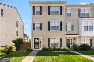 482 S Carlisle St, Greencastle, PA 17225 - Photo 1