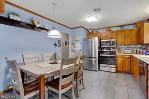 807 Pine Grove Dr, Waynesboro, PA 17268 - Photo 10