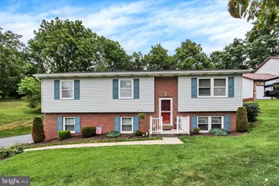 807 Pine Grove Drive, Waynesboro, PA 17268 - Photo 1