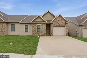 817 S Church St, Waynesboro, PA 17268 - Photo 2