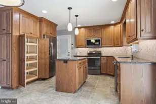 654 Shadyside Dr, Chambersburg, PA 17202 - Photo 6
