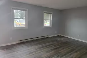 691 Center Dr, Chambersburg, PA 17202 - Photo 2