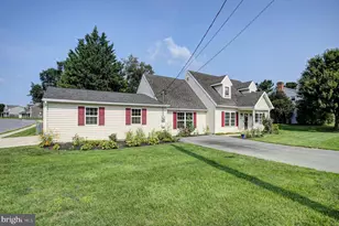 83 Grandview Ave, Chambersburg, PA 17201 - Photo 1