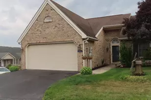 2325 Majestic Ct, Chambersburg, PA 17202 - Photo 1