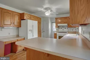 12920 Spring Aire Cir, Waynesboro, PA 17268 - Photo 14