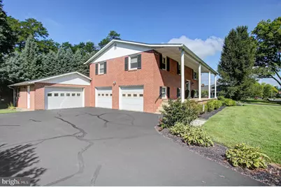 124 Park Place W, Shippensburg, PA 17257 - Photo 4