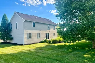 201 Eleah's Crossing, Greencastle, PA 17225 - Photo 2