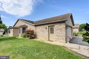 348 Phoenix Dr, Chambersburg, PA 17201 - Photo 42