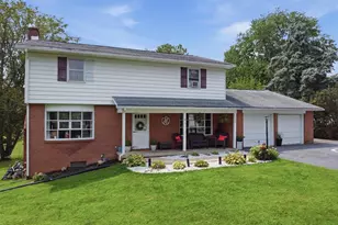 1326 Hillendale Rd, Chambersburg, PA 17202 - Photo 2