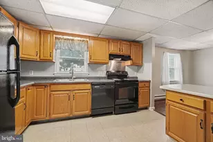 292 W 2nd St, Waynesboro, PA 17268 - Photo 14