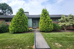 910 Nelson St, Chambersburg, PA 17201 - Photo 2