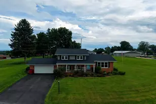 25 Kensington Dr, Chambersburg, PA 17201 - Photo 1