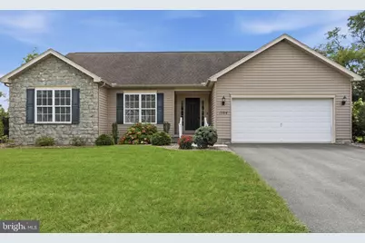 1784 Falcon Lane, Chambersburg, PA 17202 - Photo 2