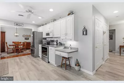 305 Sunbrook Drive, Chambersburg, PA 17201 - Photo 14