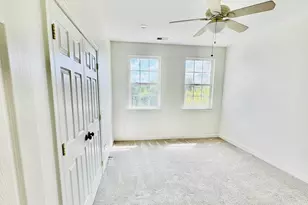 518 Creekside Blvd, Waynesboro, PA 17268 - Photo 36