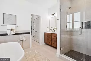 2022 Mandarin Ln, Chambersburg, PA 17201 - Photo 26