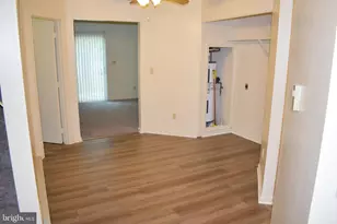 945 Orchard Dr, Chambersburg, PA 17201 - Photo 2