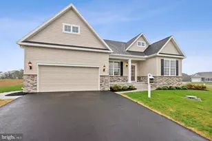 1525 Falcon Ln, Chambersburg, PA 17202 - Photo 38