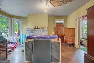 310 W King St, Shippensburg, PA 17257 - Photo 6