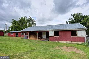570 Woodstock Rd, Fayetteville, PA 17222 - Photo 16