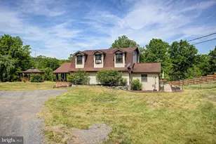 11489 Fort Loudon Rd, Mercersburg, PA 17236 - Photo 2