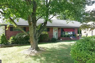 213 Joyce Dr, Fayetteville, PA 17222 - Photo 10
