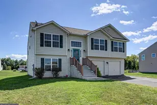 15360 Wedgewood Dr, Greencastle, PA 17225 - Photo 2