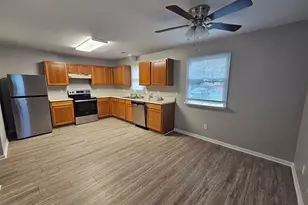 48 E Gay St, Waynesboro, PA 17268 - Photo 2
