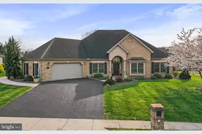 220 Woodvale Drive, Chambersburg, PA 17201 - Photo 2