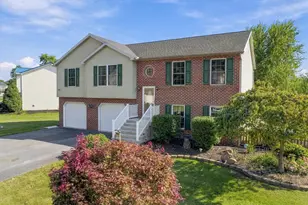 4440 Valley Cir, Fayetteville, PA 17222 - Photo 2