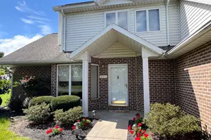 221 Topaz Dr, Chambersburg, PA 17202 - Photo 4