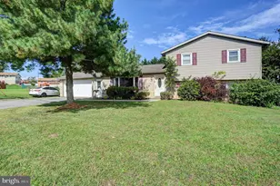 4125 Ricklyn Dr, Chambersburg, PA 17202 - Photo 1