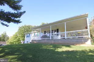 12163 Gearhart Rd, Greencastle, PA 17225 - Photo 2