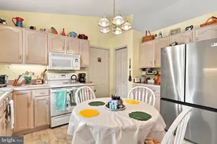 11816 Carol Ave, Greencastle, PA 17225 - Photo 8